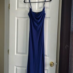 Woman’s M elegant night dress